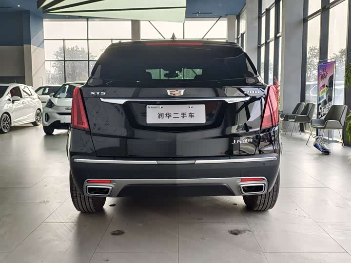 Фото 4 - Cadillac XT5