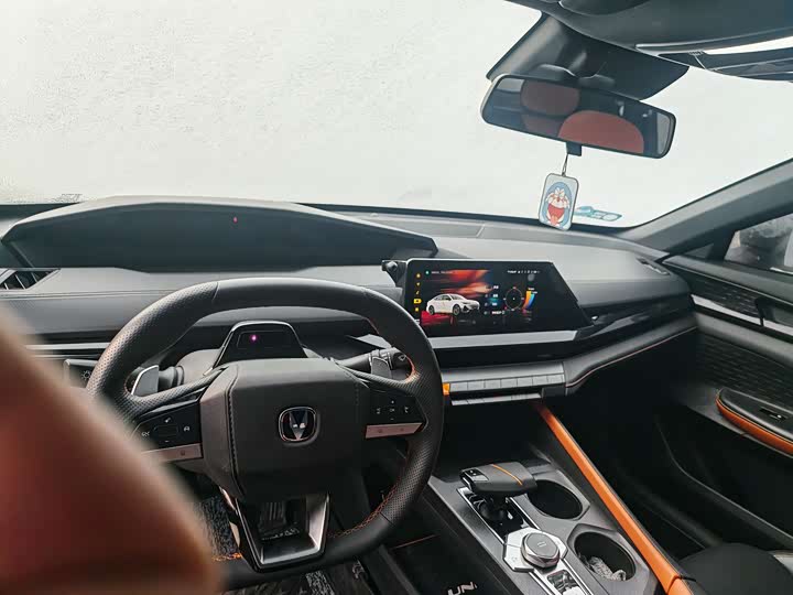 Фото 6 - Changan UNI-V