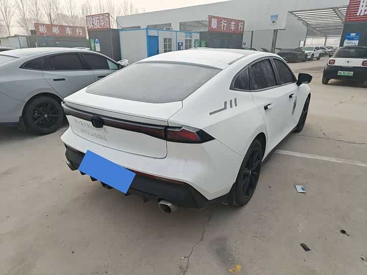 Фото 7 - Changan UNI-V