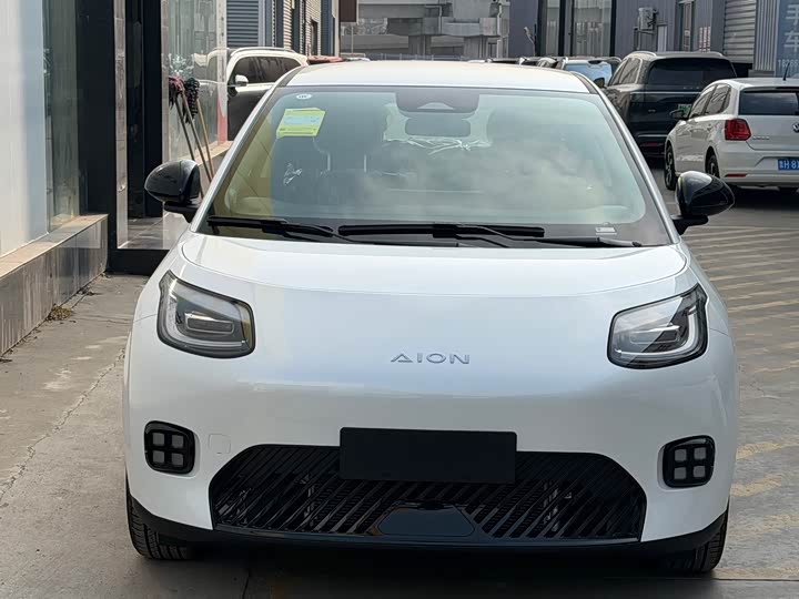 Фото 2 - GAC Aion UT