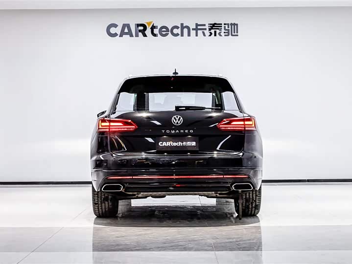 Фото 5 - Volkswagen Touareg