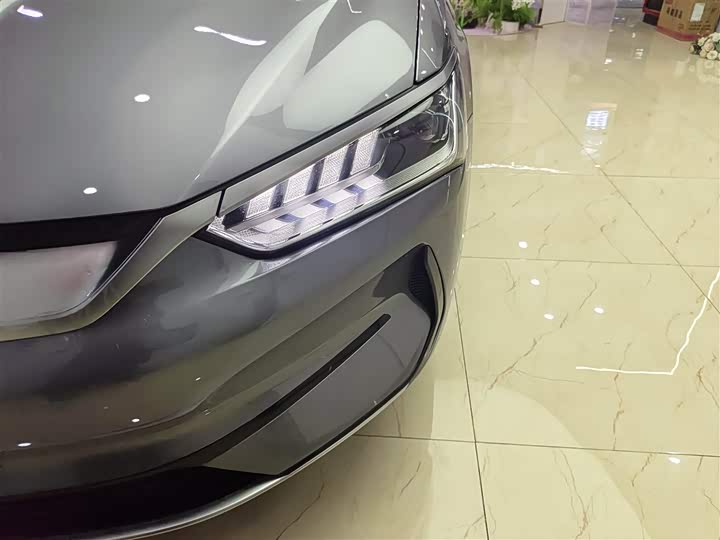 Фото 9 - BYD Qin Plus