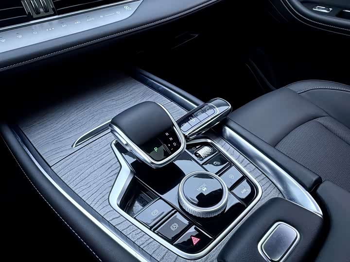 Фото 9 - Chery Tiggo 8 Pro