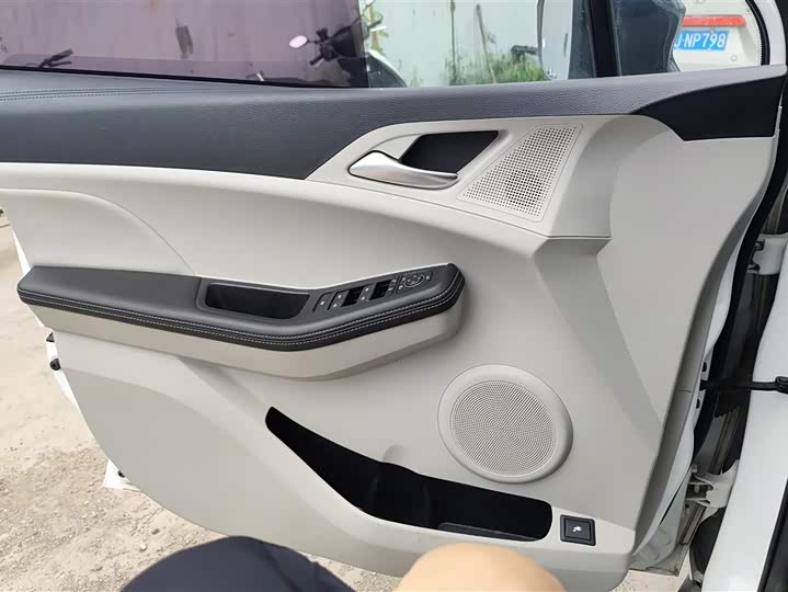 Фото 7 - BYD Yuan Pro