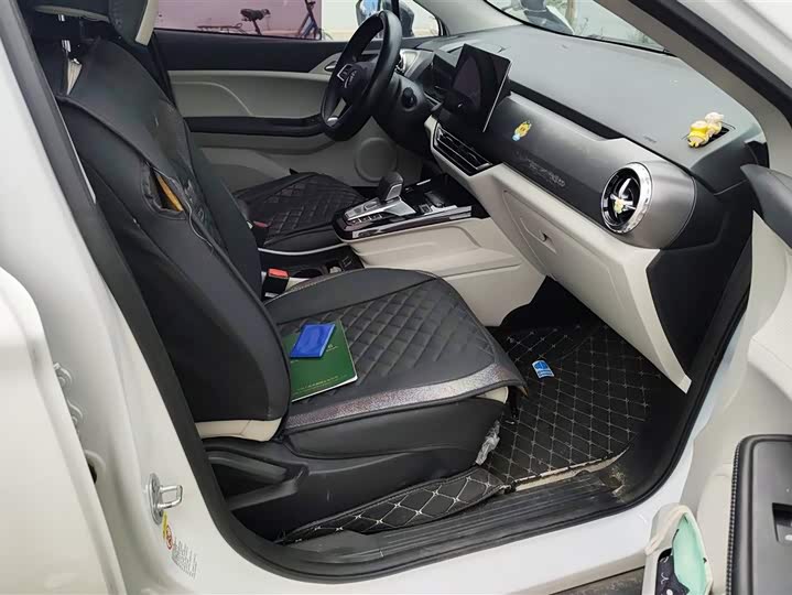 Фото 8 - BYD Yuan Pro