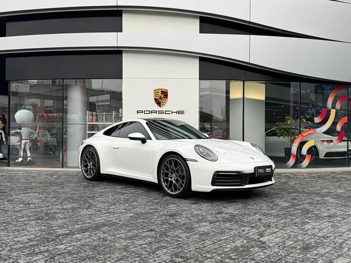 Фото 3 - Porsche 911