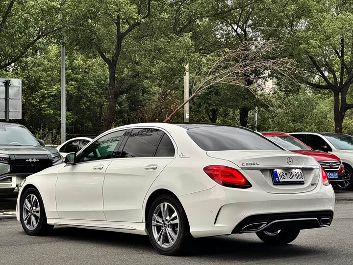 Фото 6 - Mercedes-Benz C-Class