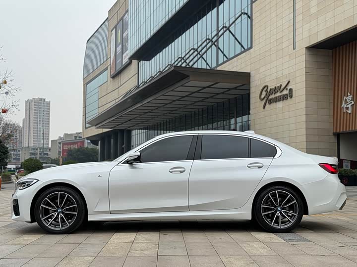 Фото 3 - BMW 3 Series