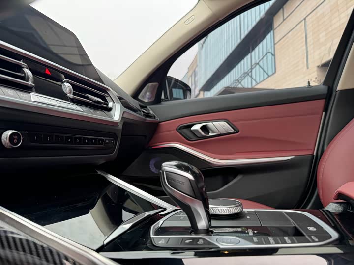 Фото 9 - BMW 3 Series