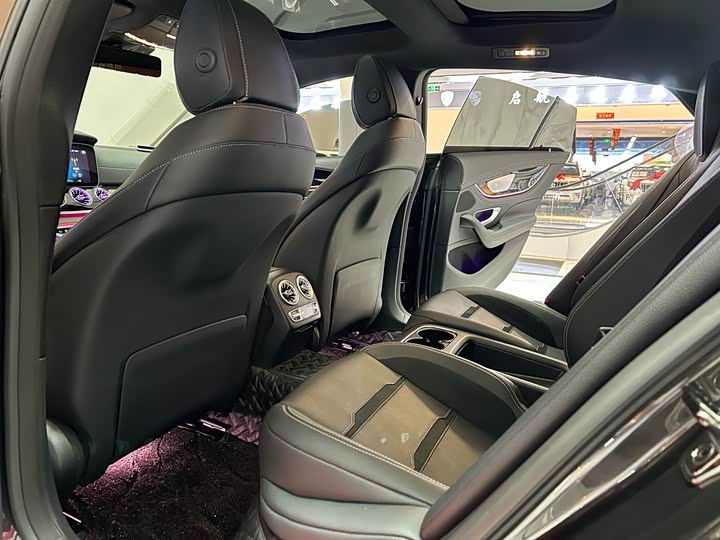 Фото 5 - Mercedes-Benz AMG GT