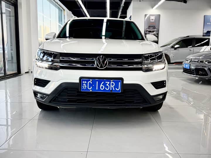 Фото 2 - Volkswagen Tharu