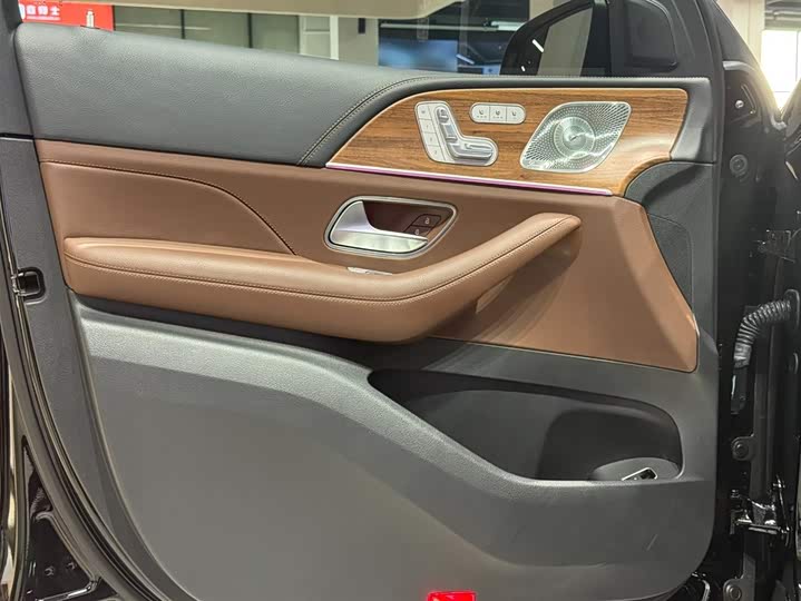 Фото 6 - Mercedes-Benz GLS-Class