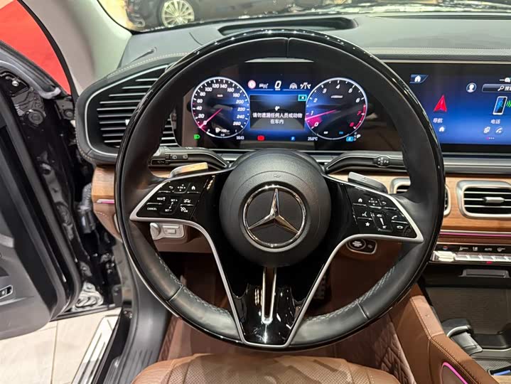 Фото 9 - Mercedes-Benz GLS-Class