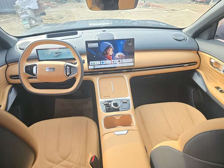 Фото 7 - Geely Galaxy Starship 7