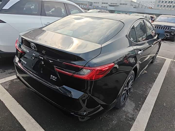 Фото 7 - Toyota Camry