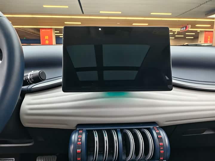 Фото 8 - BYD Yuan Plus