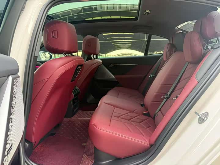 Фото 8 - BMW 5 Series