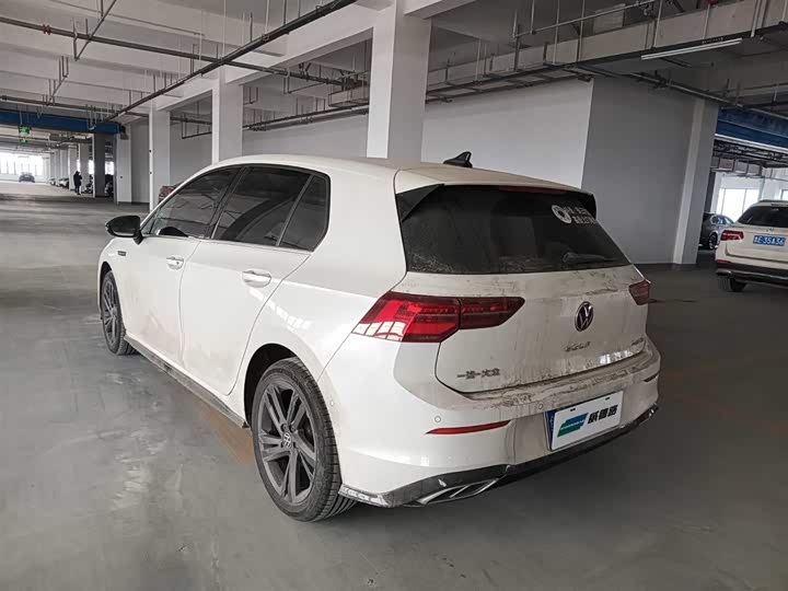 Фото 4 - Volkswagen Golf