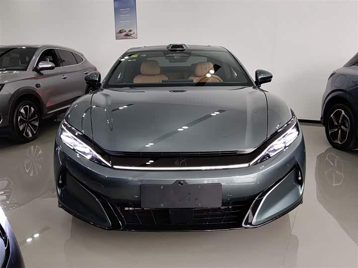 Фото 3 - BYD Han L