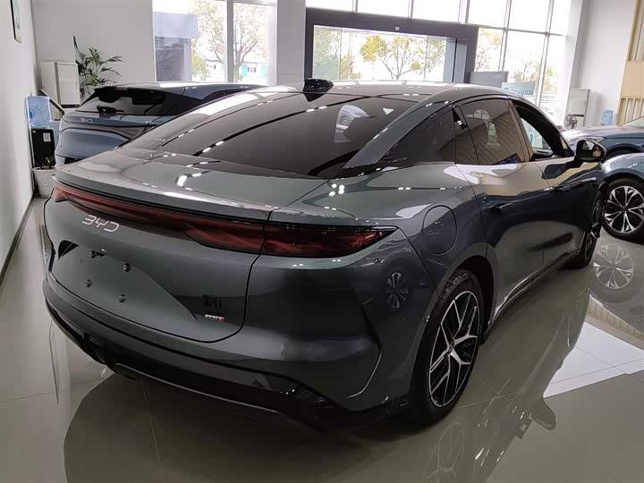 Фото 7 - BYD Han L