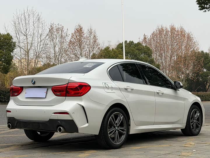 Фото 4 - BMW 1 Series