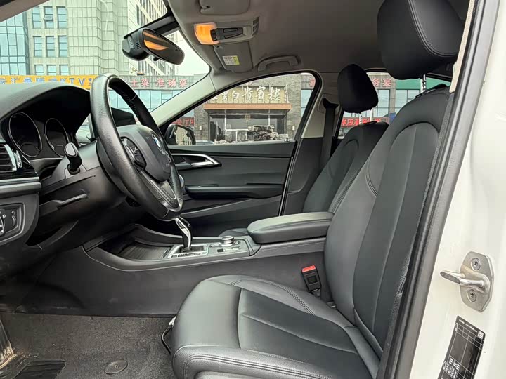 Фото 8 - BMW 1 Series