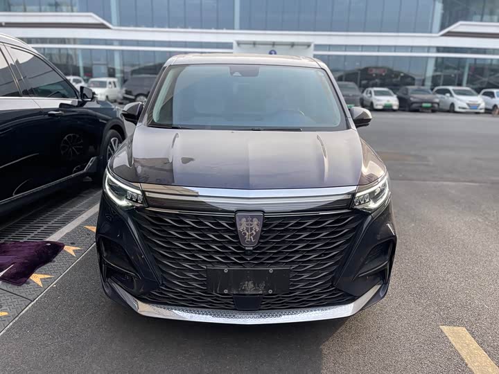 Фото 2 - Roewe iMax 8