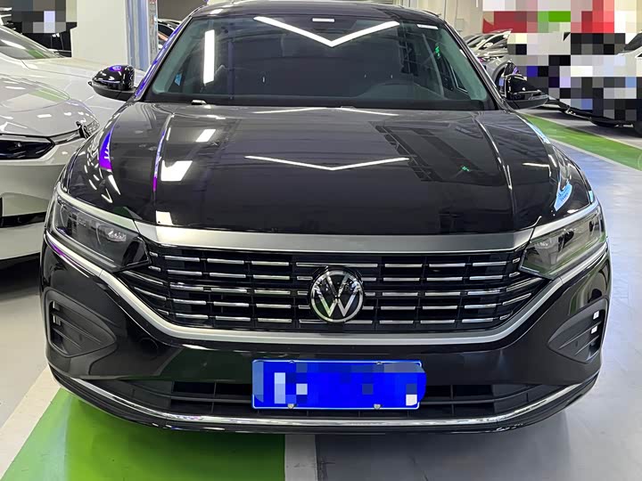 Фото 2 - Volkswagen Passat