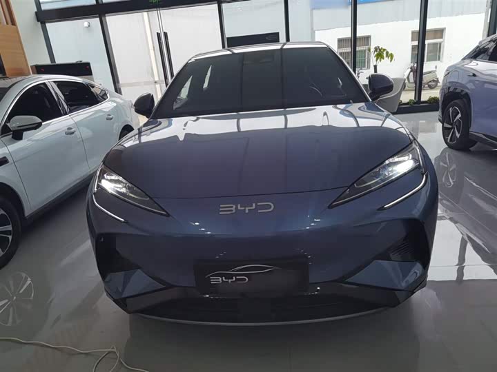 Фото 3 - BYD Sea Lion 07 EV