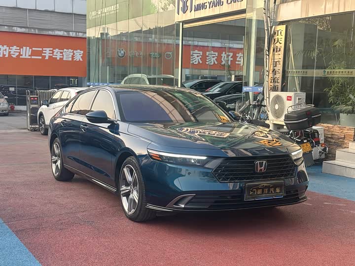 Фото 3 - Honda Accord