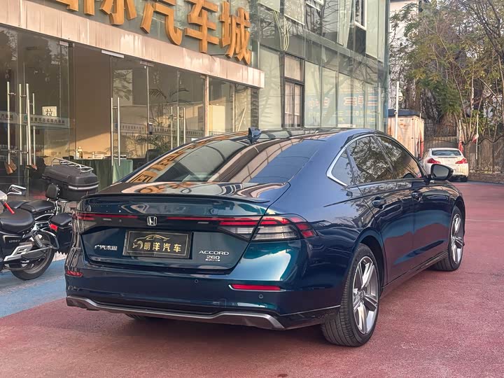 Фото 5 - Honda Accord