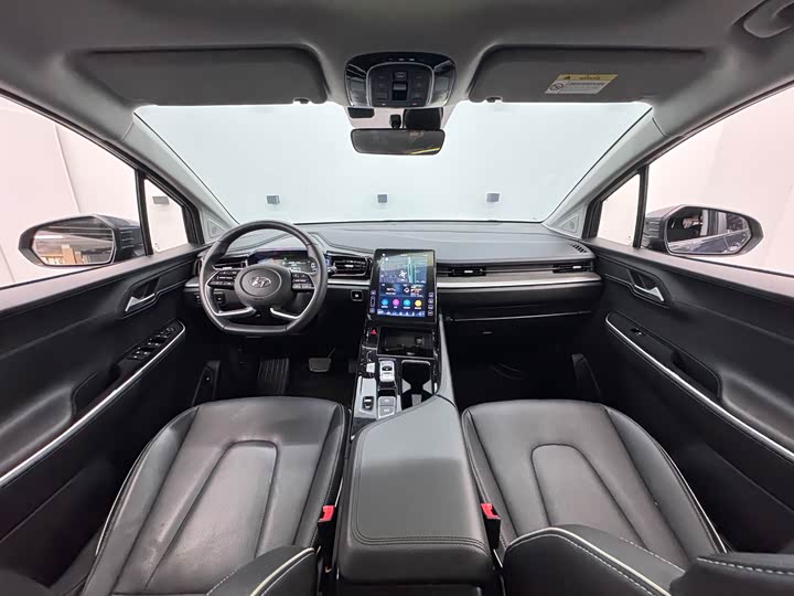 Фото 9 - Hyundai Custo