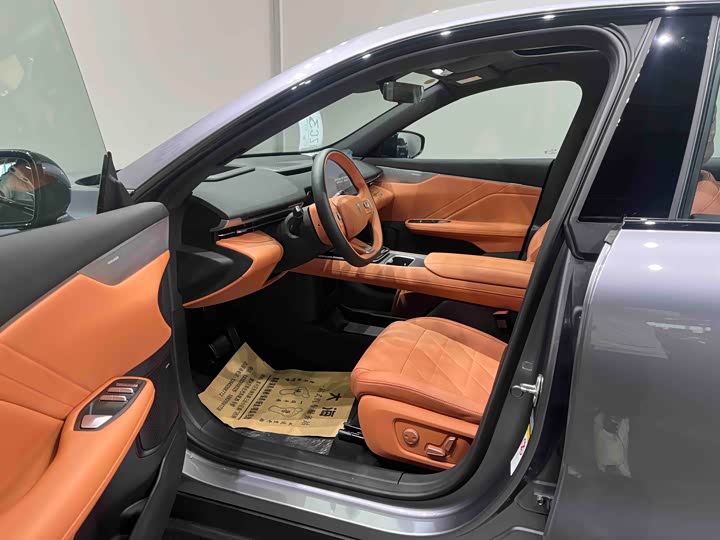 Фото 8 - Changan Deepal S05