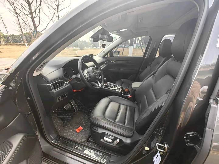 Фото 8 - Mazda CX-5