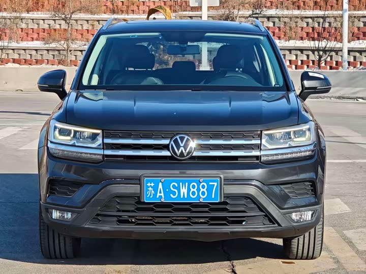 Фото 3 - Volkswagen Tharu