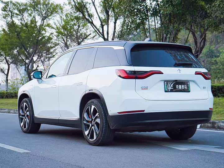 Фото 4 - Nio ES8