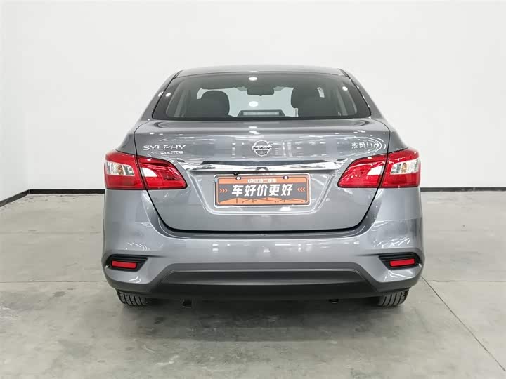 Фото 4 - Nissan Sylphy