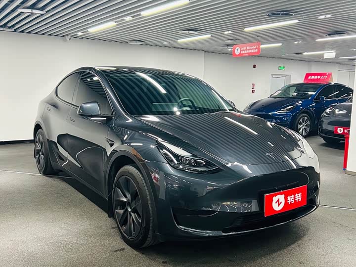 Фото 3 - Tesla Model Y