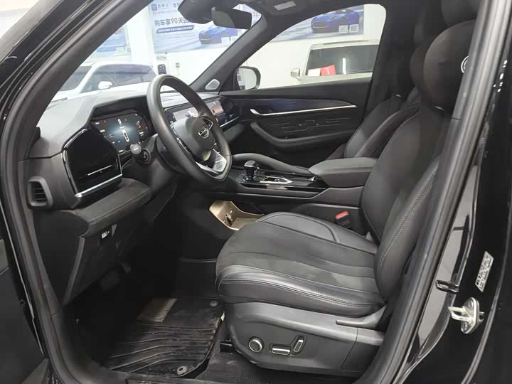 Фото 8 - Geely Monjaro