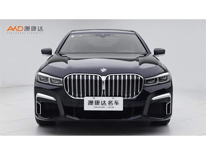 Фото 2 - BMW 7 Series