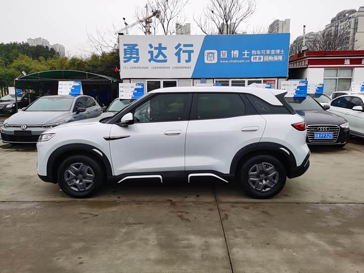 Фото 4 - BYD Yuan Up