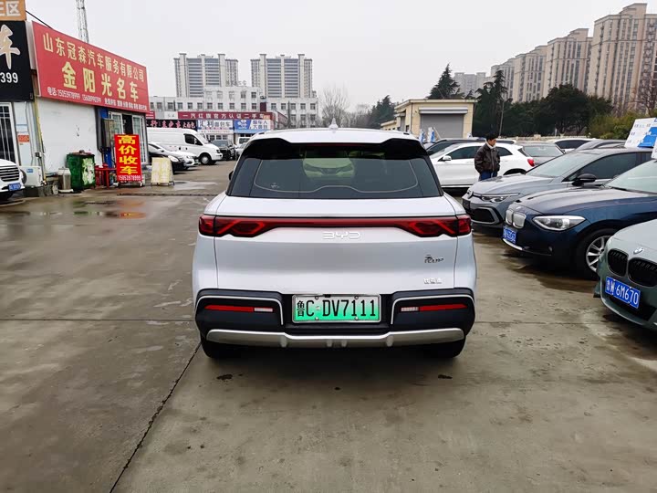 Фото 7 - BYD Yuan Up