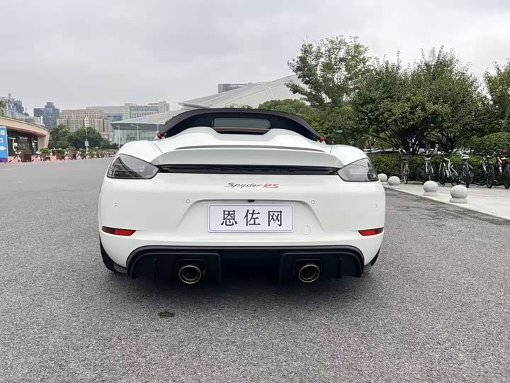 Фото 8 - Porsche 718