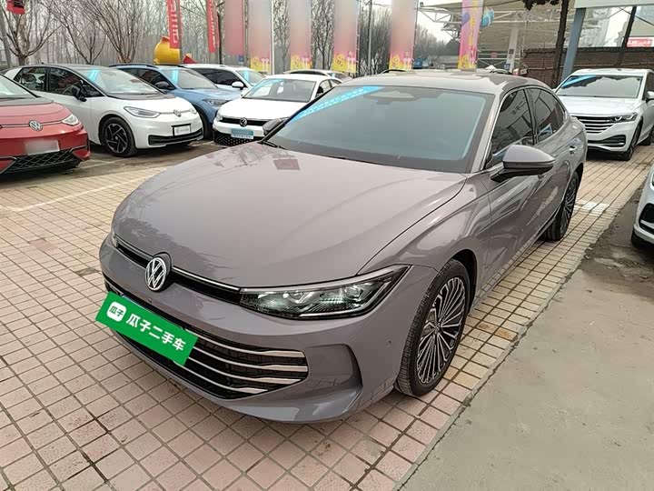 Фото 2 - Volkswagen Passat