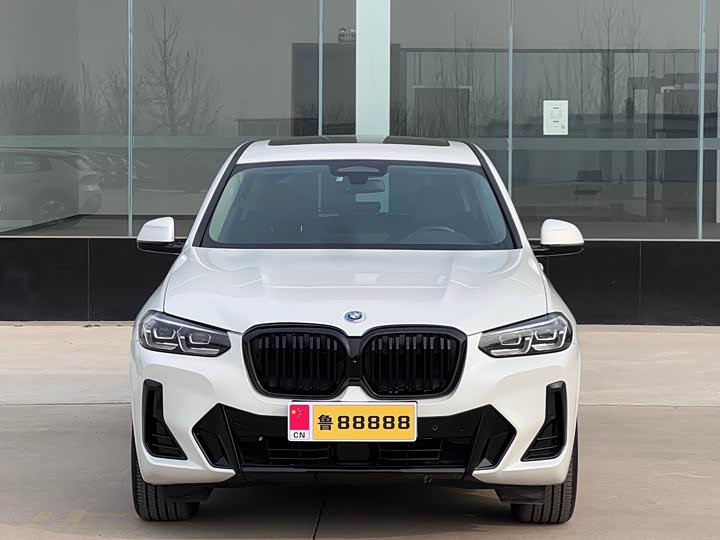 Фото 2 - BMW iX3