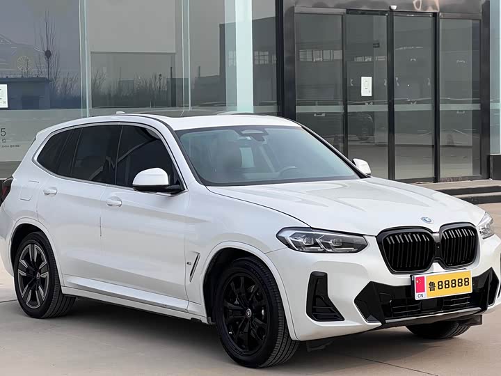 Фото 3 - BMW iX3