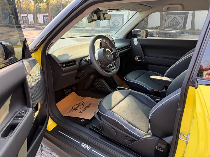 Фото 9 - Mini Cooper