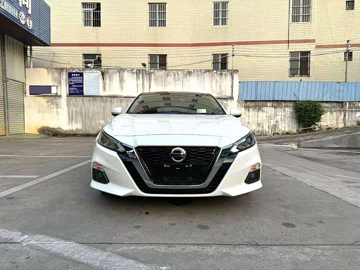 Фото 2 - Nissan Teana