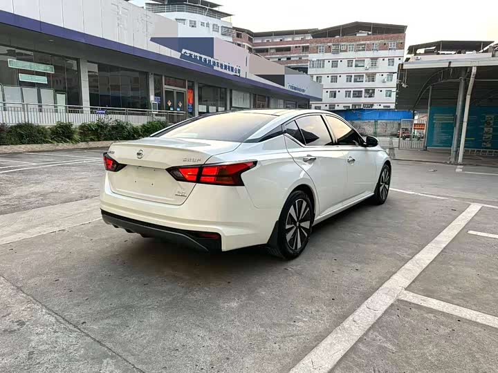 Фото 6 - Nissan Teana