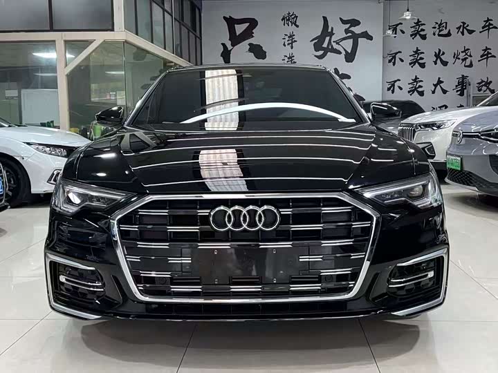 Фото 2 - Audi A6L